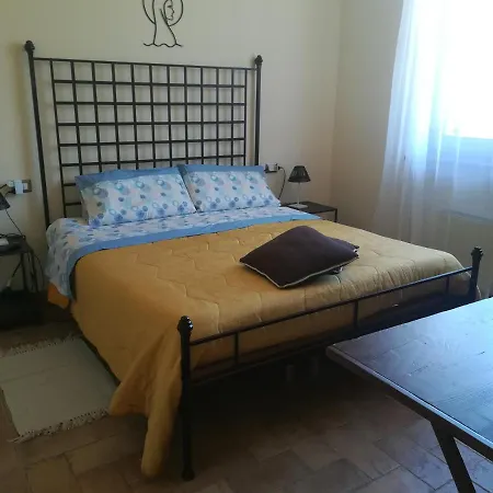 Casale San Fortunato Bed and breakfast