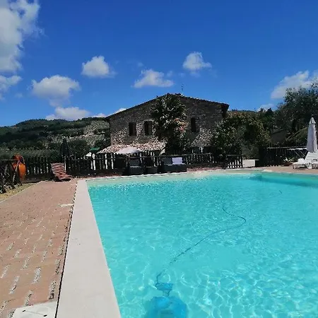 Casale San Fortunato Bed and breakfast