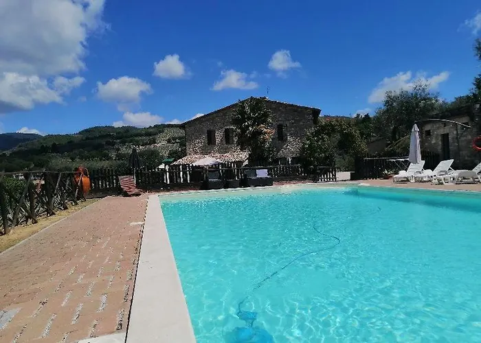 Casale San Fortunato Bed & Breakfast